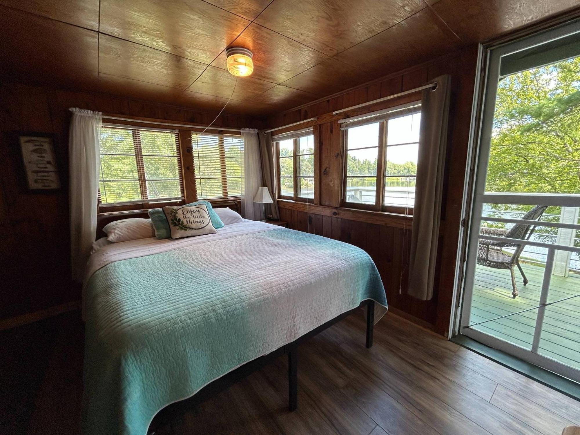 Mountain Lake Cottages Hendersonville Bagian luar foto