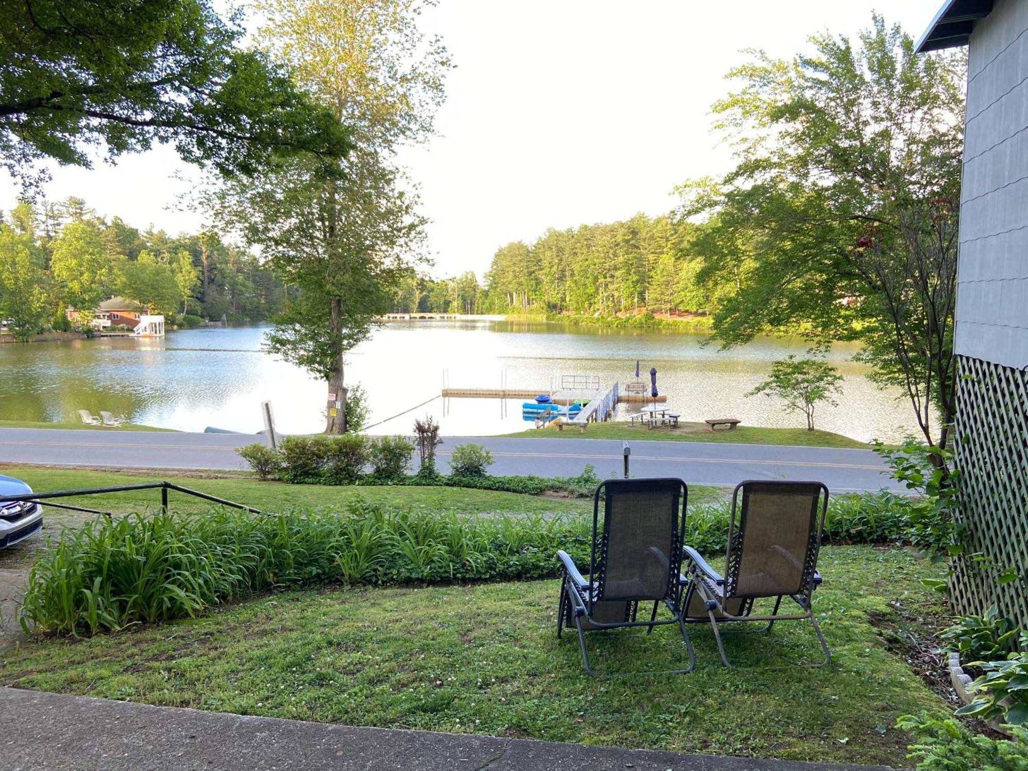 Mountain Lake Cottages Hendersonville Bagian luar foto