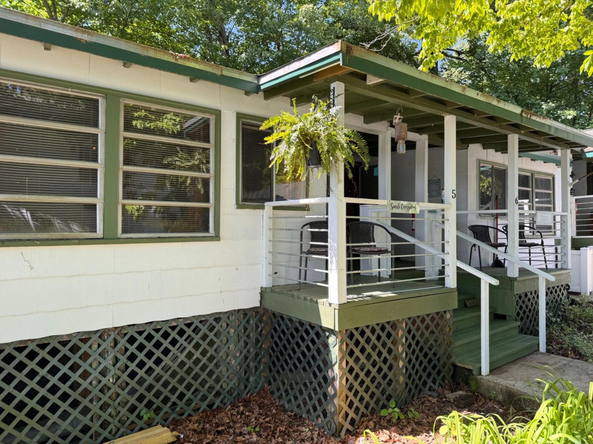 Mountain Lake Cottages Hendersonville Bagian luar foto