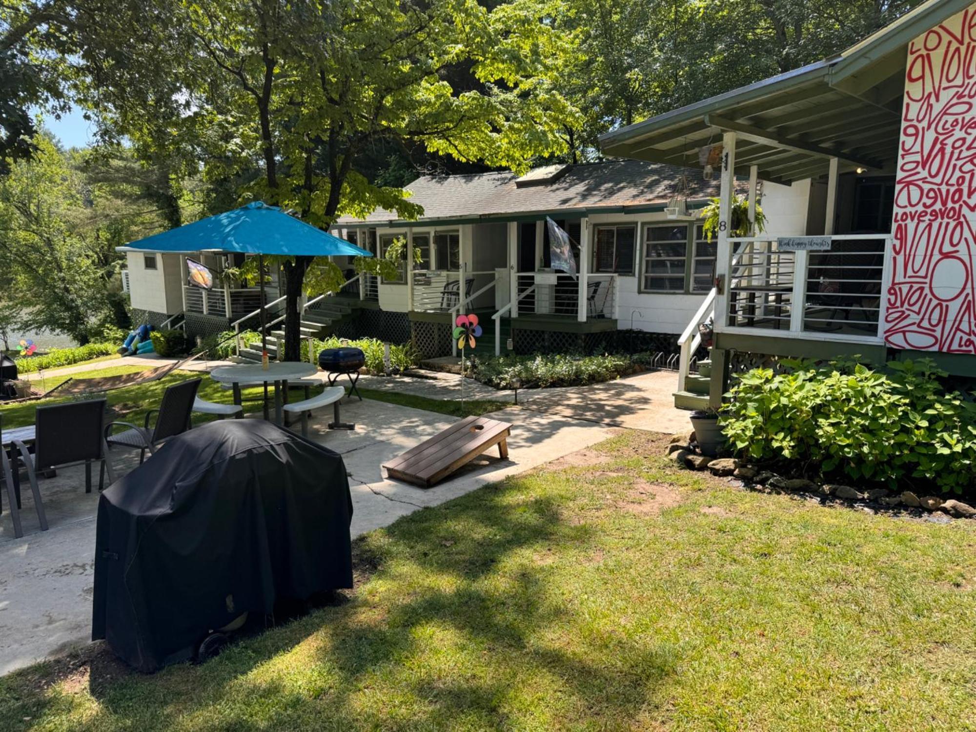Mountain Lake Cottages Hendersonville Bagian luar foto