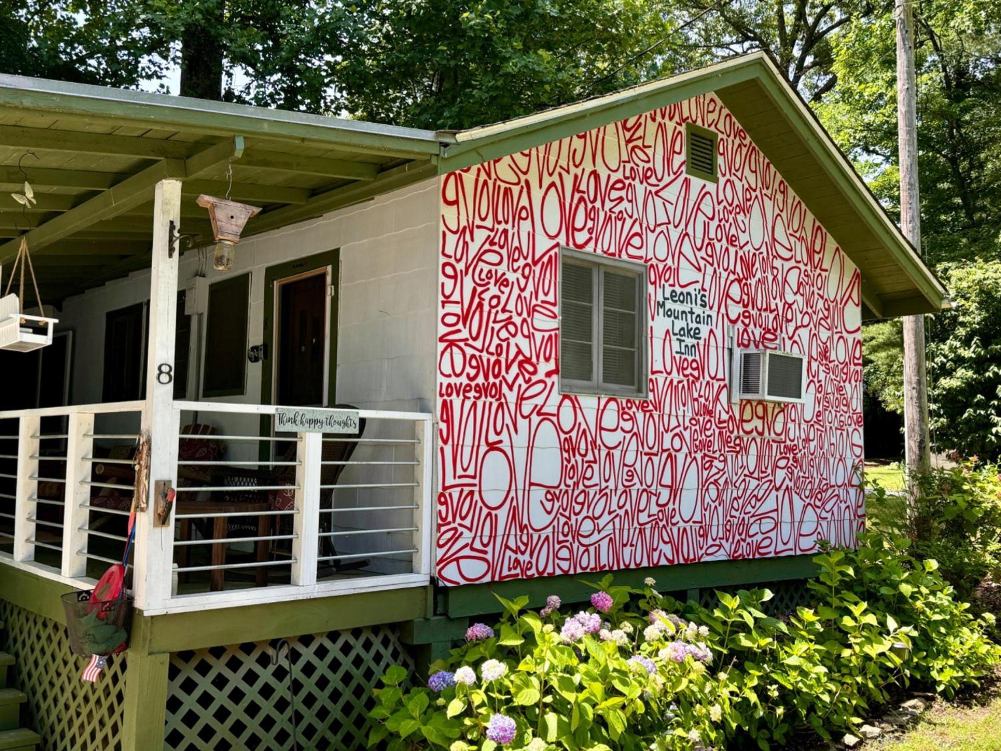 Mountain Lake Cottages Hendersonville Bagian luar foto