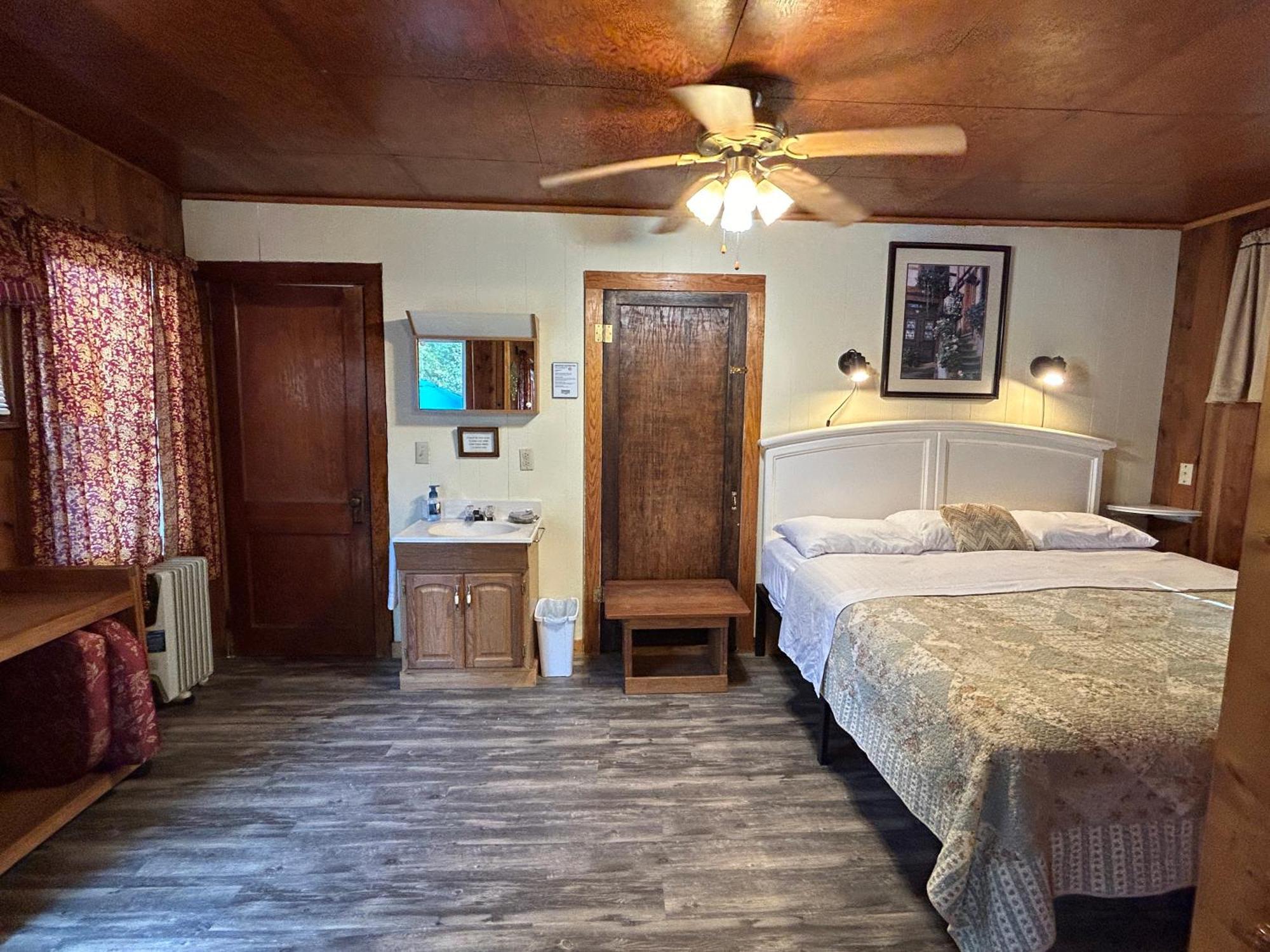 Mountain Lake Cottages Hendersonville Bagian luar foto