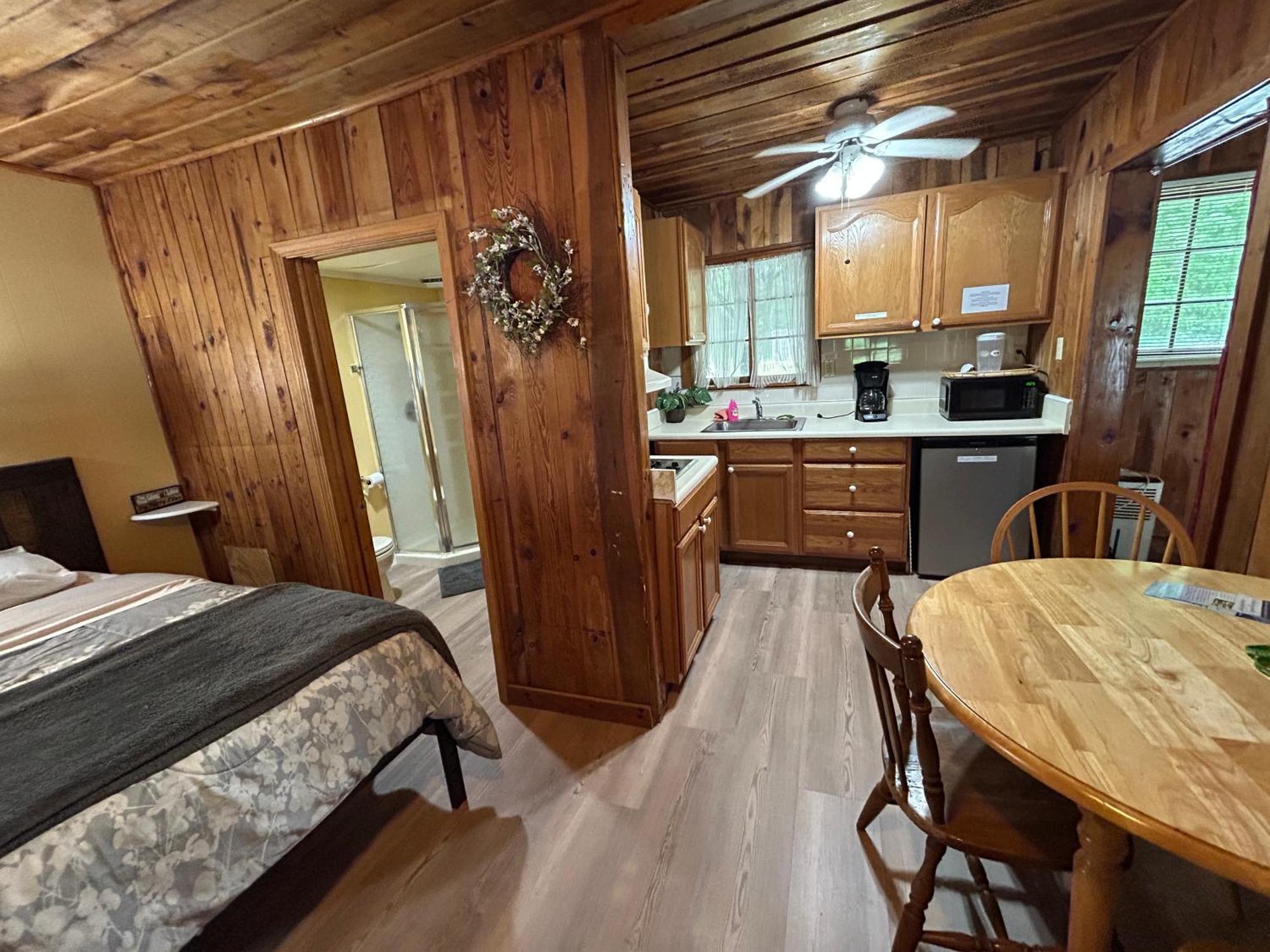 Mountain Lake Cottages Hendersonville Bagian luar foto